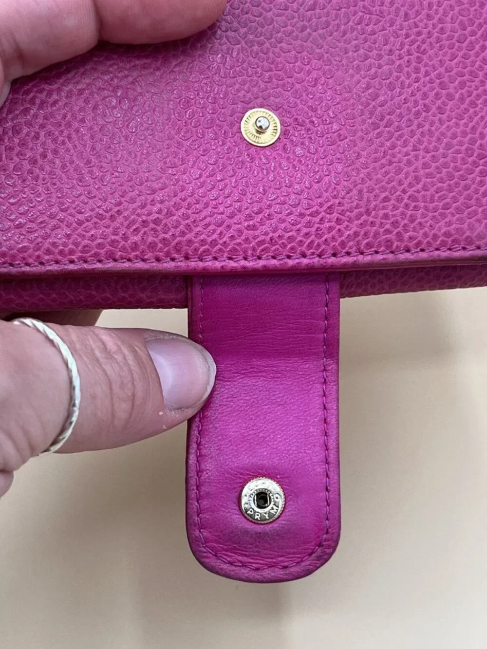 CHANEL authentic compact